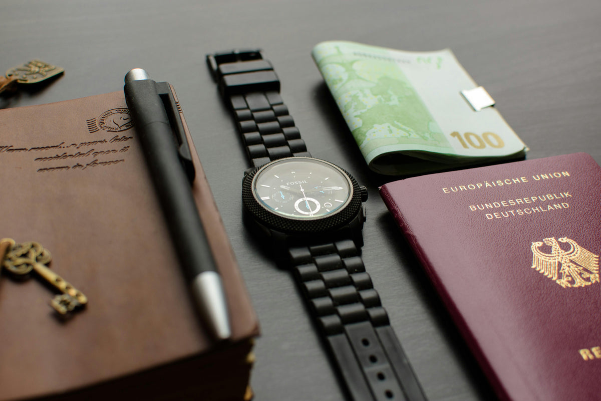 What to Wear for a Passport Photo: Simple Tips for a Clean, Flattering Look